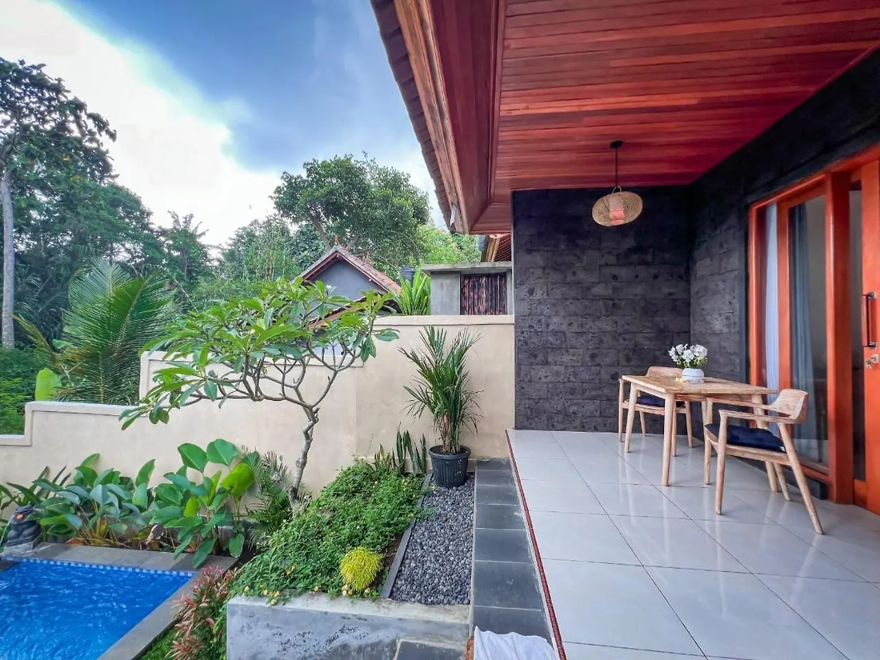 Aris House Private Pool Villa Ubud